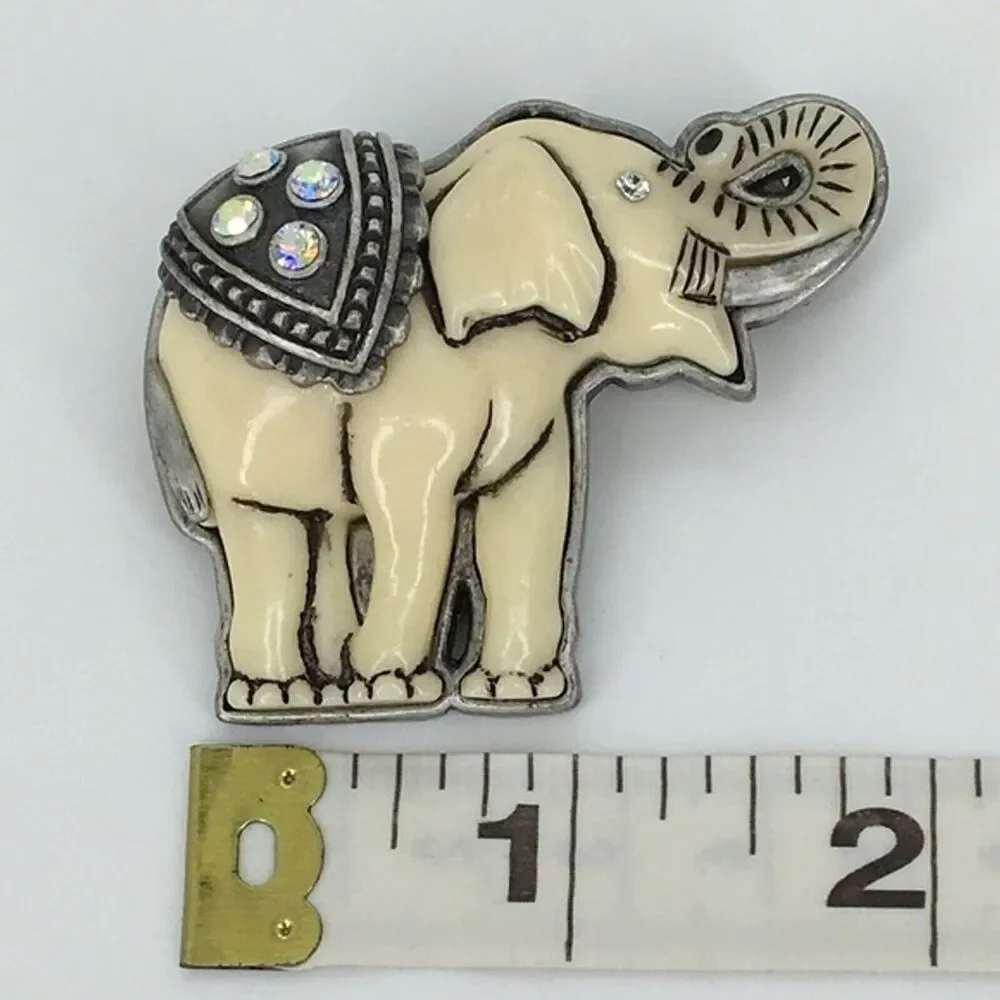 Vtg Elephant Brooch Aurora Borealis Trunk Up Whimsical Grandma‎ Fairycore Pin